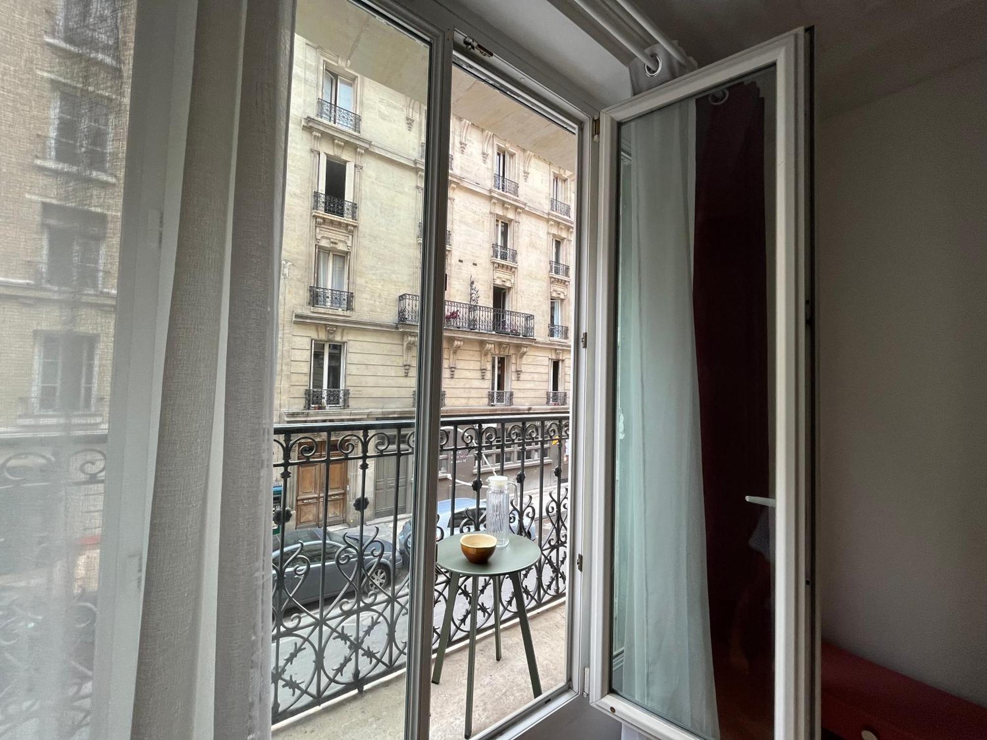 Lovely Haussmannian Flat In Montparnasse Paris Exterior photo